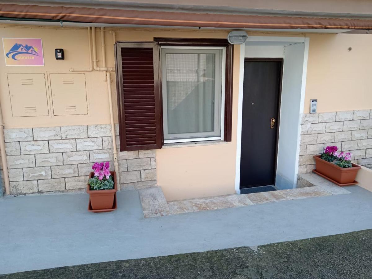 Sunrise Apartment Monterotondo  Bagian luar foto